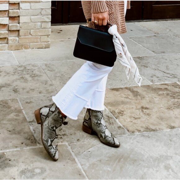 RARE Frye Harness Boots Women’s Size 6 Snake Skin - New Without Box - Picture 3 of 16